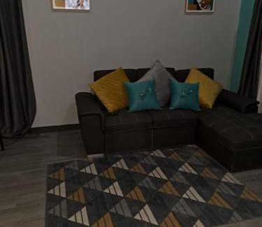 West End Apartment | Coastal Serenity