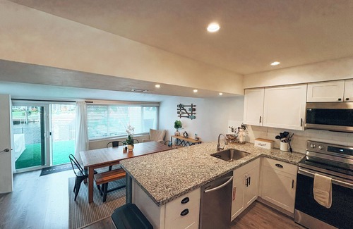 South New River Isles House | Coastal Soul is a popular 2 bedroom/2 bathroom house on the Intracoastal