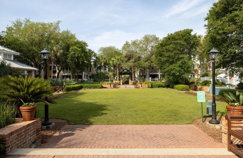 Sandestin Condo | Coastal Studio Retreat at Baytowne Wharf - Your Gateway to Sandestin Bliss at Sandestin Golf and Beach Resort!