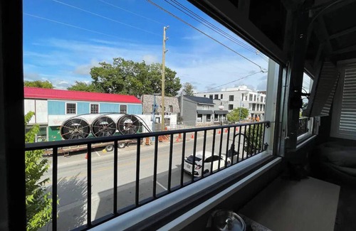 Grand Bend Apartment | Coastal Suites (Room 1) , Grand Bend