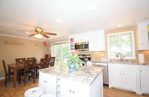 Eastward Look House | Coastal Summer Stay!