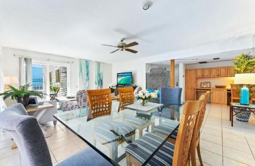 Siesta Key Village Apartment | Coastal Surfside By Beachside Management