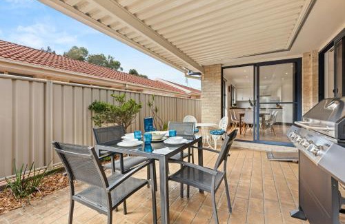 Vincentia Villa | Coastal Villa by Experience Jervis Bay