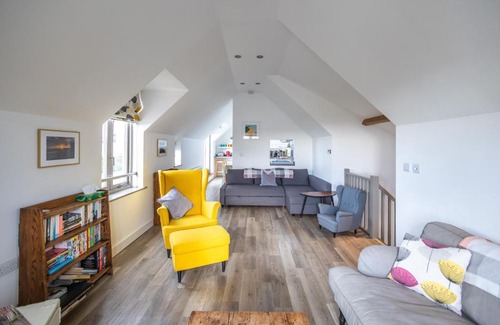 Wyke Regis House | Coastguard Lookout