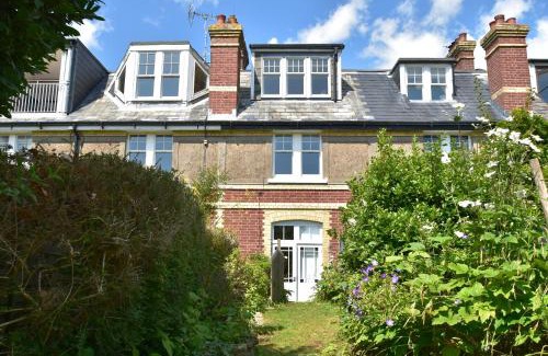 Hastings House | Coastguard's Cottage