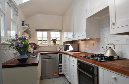 Hastings House | Coastguard's Cottage