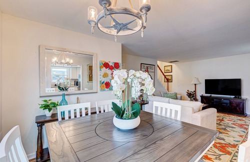 Crescent Beach House | Coastline Get Away