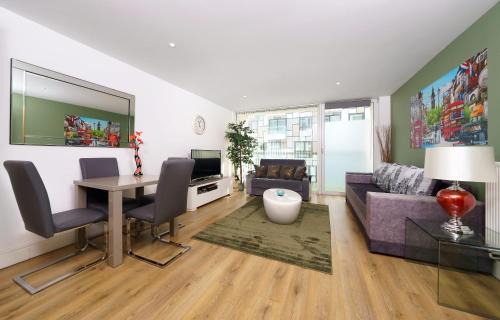 Isle of Dogs Apartment | COBALT POINT, South Quay