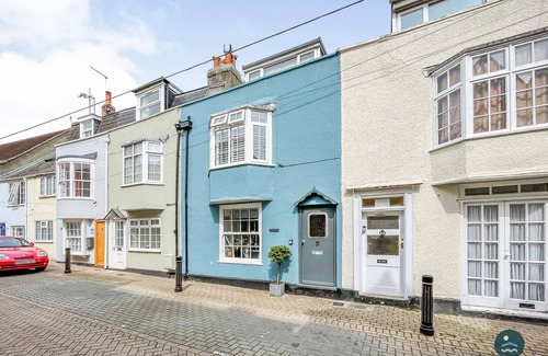Weymouth Cottage | Cobb Cottage - Harbourside, permit parking