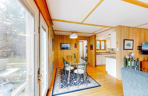 Southwest Harbor House | Cobb Nob Compound