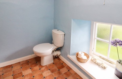 Dent Cottage | COBBLE COTTAGE, pet friendly, character holiday cottage in Dent