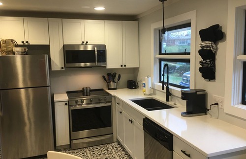 Tri-Cities House | Cobbler’s Cottage