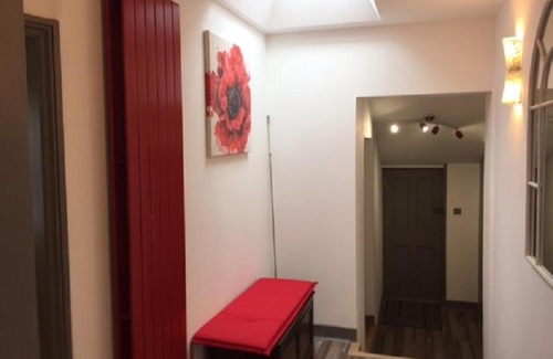 Sandwich Apartment | Cobblers Corner