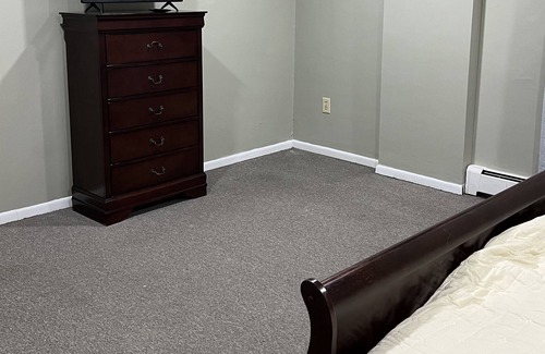Beckley Apartment | Cobblers Inn-great location lots of charm