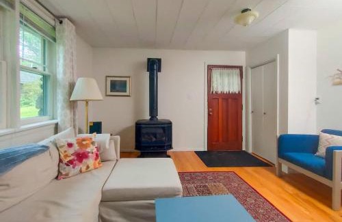 Tay Valley House | Cobblestone 2-Bedroom Cottage #2 Graham