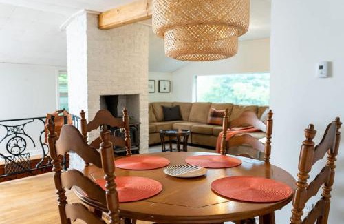 Tay Valley House | Cobblestone 2-Bedroom Cottage #5 Loft