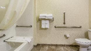 Two Rivers Hotel | Cobblestone Hotel & Suites - Two Rivers