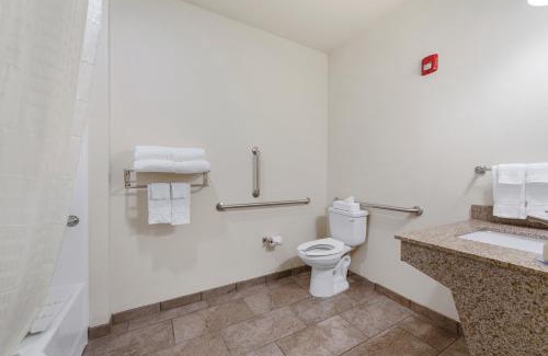 Austin Hotel | Cobblestone Hotel & Suites - Austin