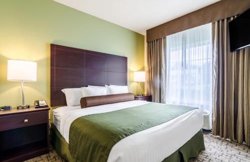 McCook Hotel | Cobblestone Hotel & Suites - McCook