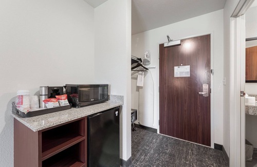 Urbana Hotel | Cobblestone Hotel & Suites - Urbana