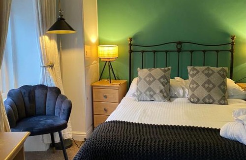Whitby House | Cobbleview Rooms