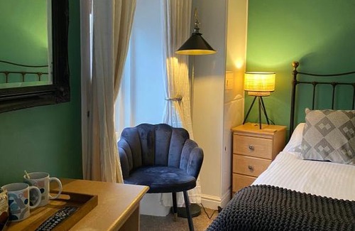 Whitby House | Cobbleview Rooms