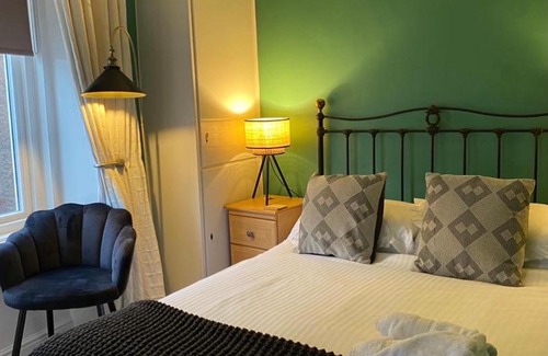 Whitby House | Cobbleview Rooms