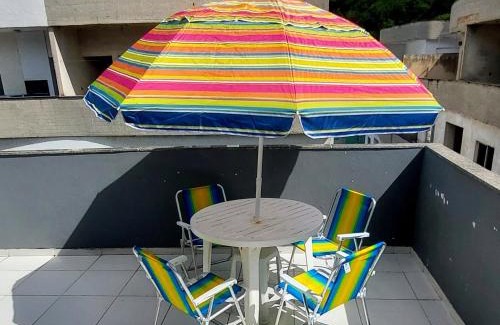 Piuma Apartment | Cobertura de Frente Para o Mar e Piscina Village das Ondas