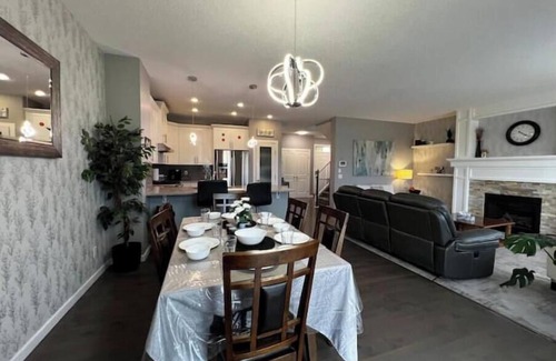 Calgary House | Cochrane's Hidden Gem