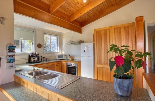 Binalong Bay House | Cockatoo Cabin Bay of Fires
