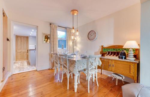 Kessingland House | Cockleshell Cottage
