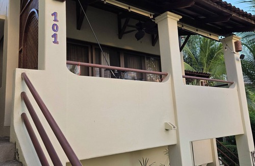 Coco Sunset Hills Condo | Coco Beach, Las Palmas, Guanacaste. Cozy 2-bedroom condo. Pet friendly.