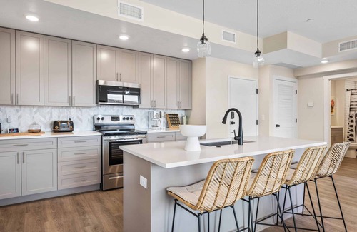 St. George Condo | Coco Dunes: Desert Color Lagoon + Beaches