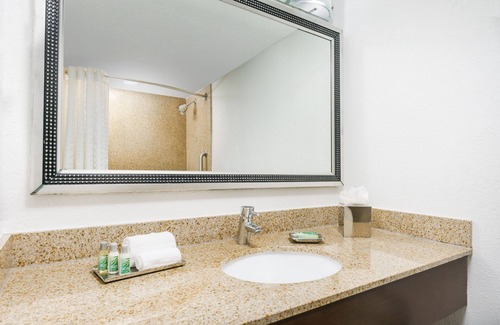Southwest Orlando Hotel | CoCo Key Hotel and Water Resort