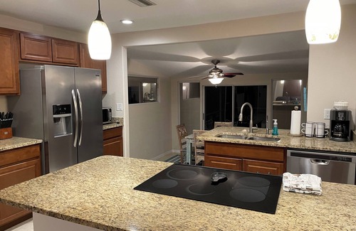 Laurel House | Coco NoKo cozy beach cottage + Swimming pool! Golf cart and pet friendly!