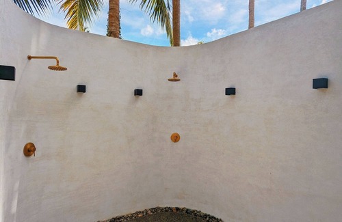 Villareal Villa | Coco Oasis – Luxe 1 Bedroom Villa in North Siargao