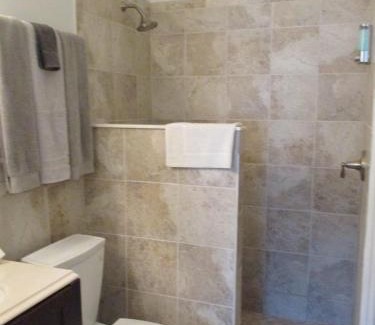 Downtown Bed & Breakfast | Coco Plum Inn