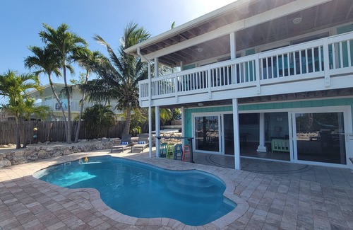 Marathon House | π΄ Coco Plum Paradise π΄ Private Bayfront Home Pool Hot Tub Dock View