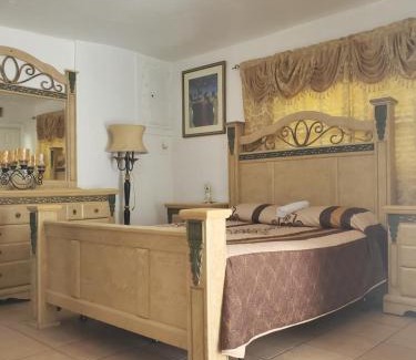 Coral Way House | Coco Sol 3 by MyMiamiStay