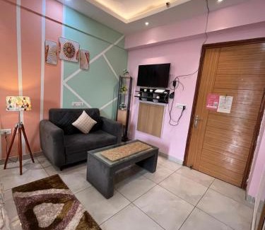 Noida Apartment | Coco Sunset View Luxury Suites