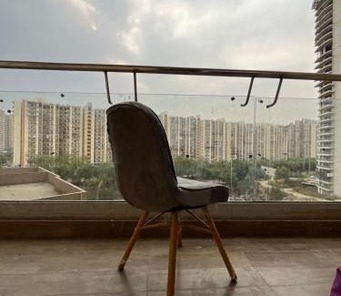 Noida Apartment | Coco Sunshine Luxury Suites