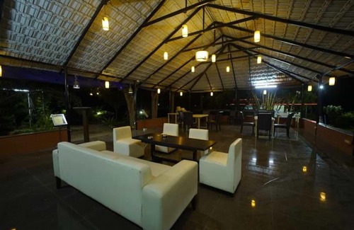 Nelamangala House | Coco Wood Retreat