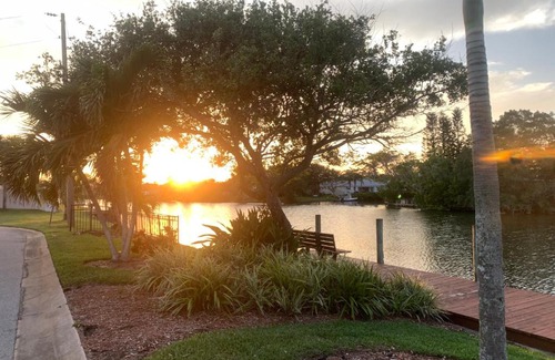 Cleggmoor House | Cocoa Beach Only women