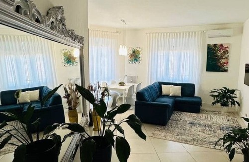 Vittoria Apartment | -CoCoHoUsE-