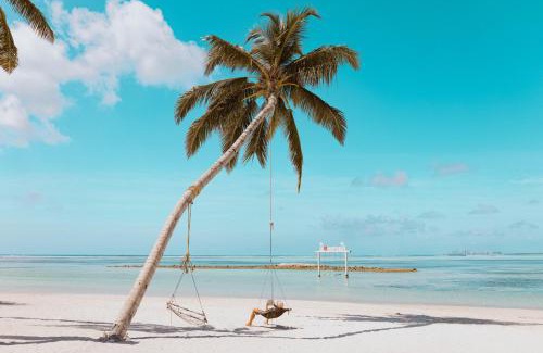 Himmafushi Hotel | Cocomo Maldives