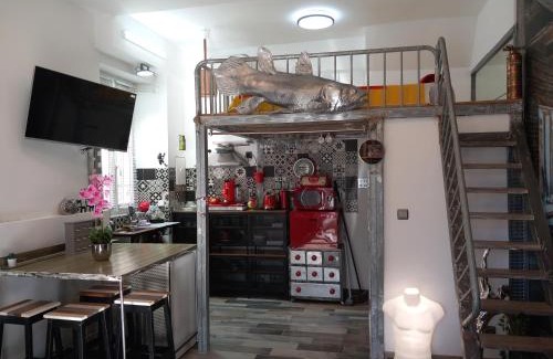 16th Arrondissement Apartment | Cocon love port de l estaque
