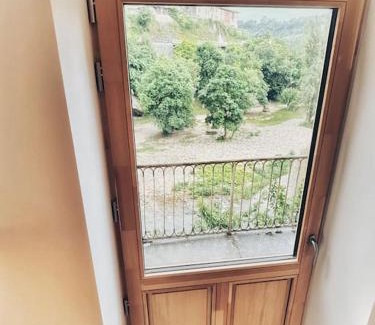Pont-en-Royans Apartment | Cocon suspendu