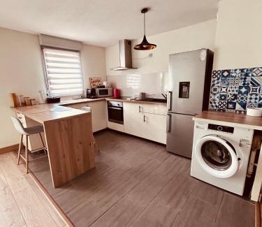 Cote Pavee Apartment | Cocon Urbain - avec parking privé gratuit