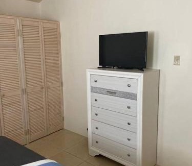 Spanish Town Apartment | Coconieta's Place by the Phoenix