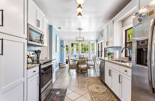 Bay Esplanade House | Coconut Beach House | Private Pool | Clearwater Beach